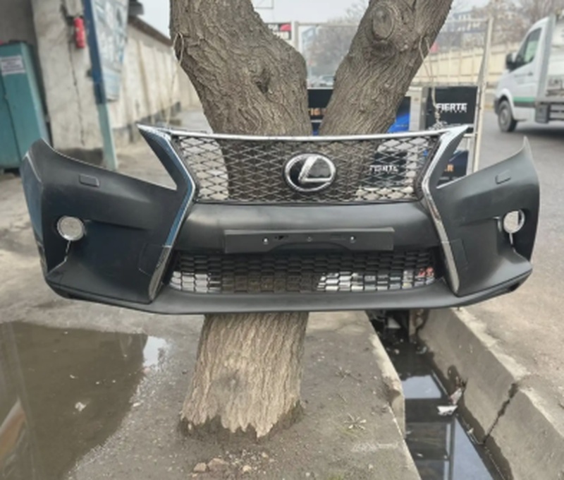 Бампер на Lexus rx 350